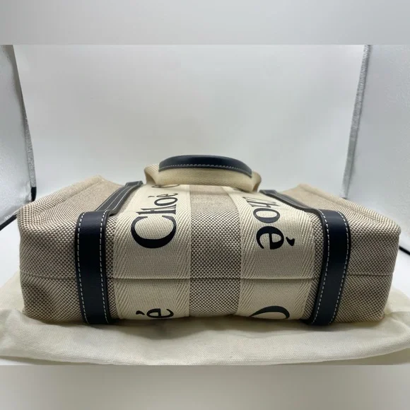 Chloè Woody Canvas Hand Bag - Picture 5 of 9